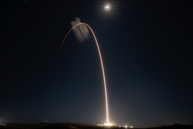 SpaceX Luncurkan Misi Rahasia USSF-481 untuk Angkatan Antariksa AS