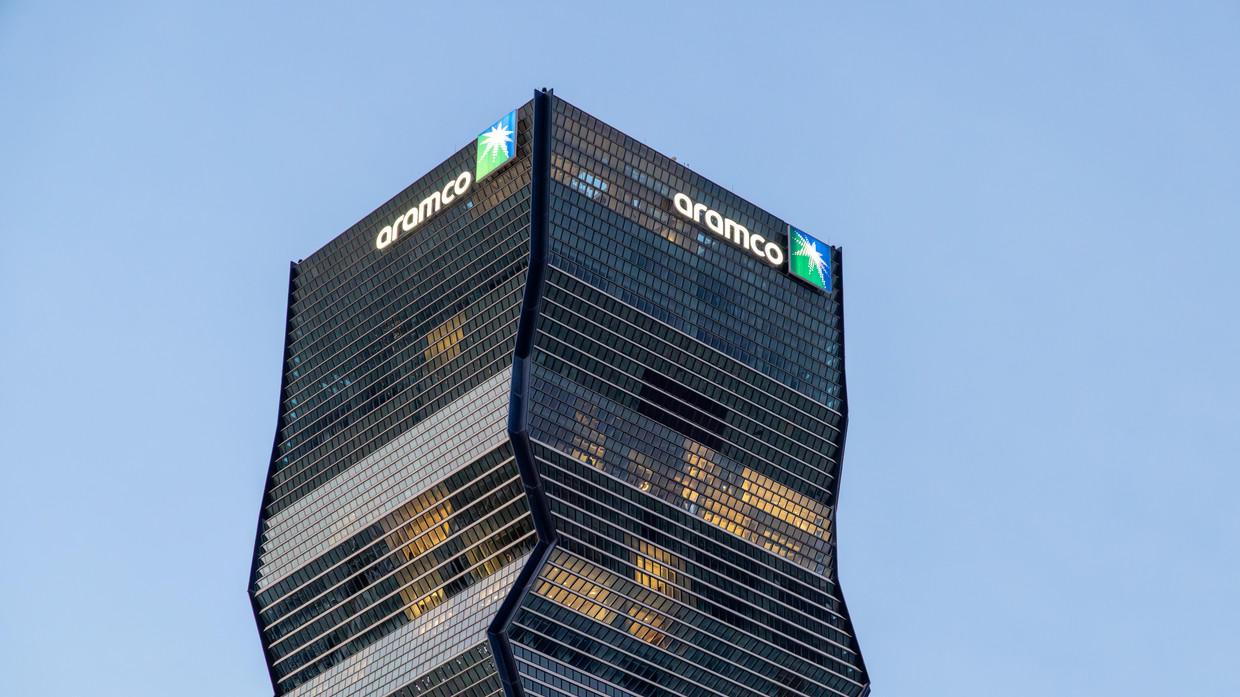 Houthis Strike Aramco HQ in Dhahran, Limited Fire Reported