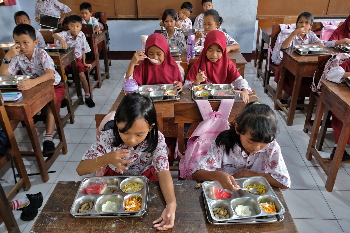 MBG Sistem Prasmanan: Siswa Boleh Tambah Porsi