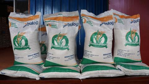 Indonesien: 30 kg Reishilfe für 33,2 Millionen Bürger gestartet