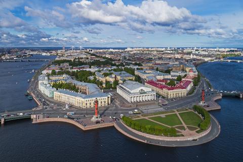 Drone Ukraina Hantam St. Petersburg, 1 Tewas 15 Terluka