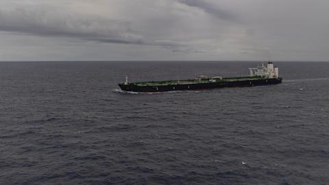 Strait of Hormuz Ship Attacks Hit Record, 5 Tankers Hit in 24 Hours