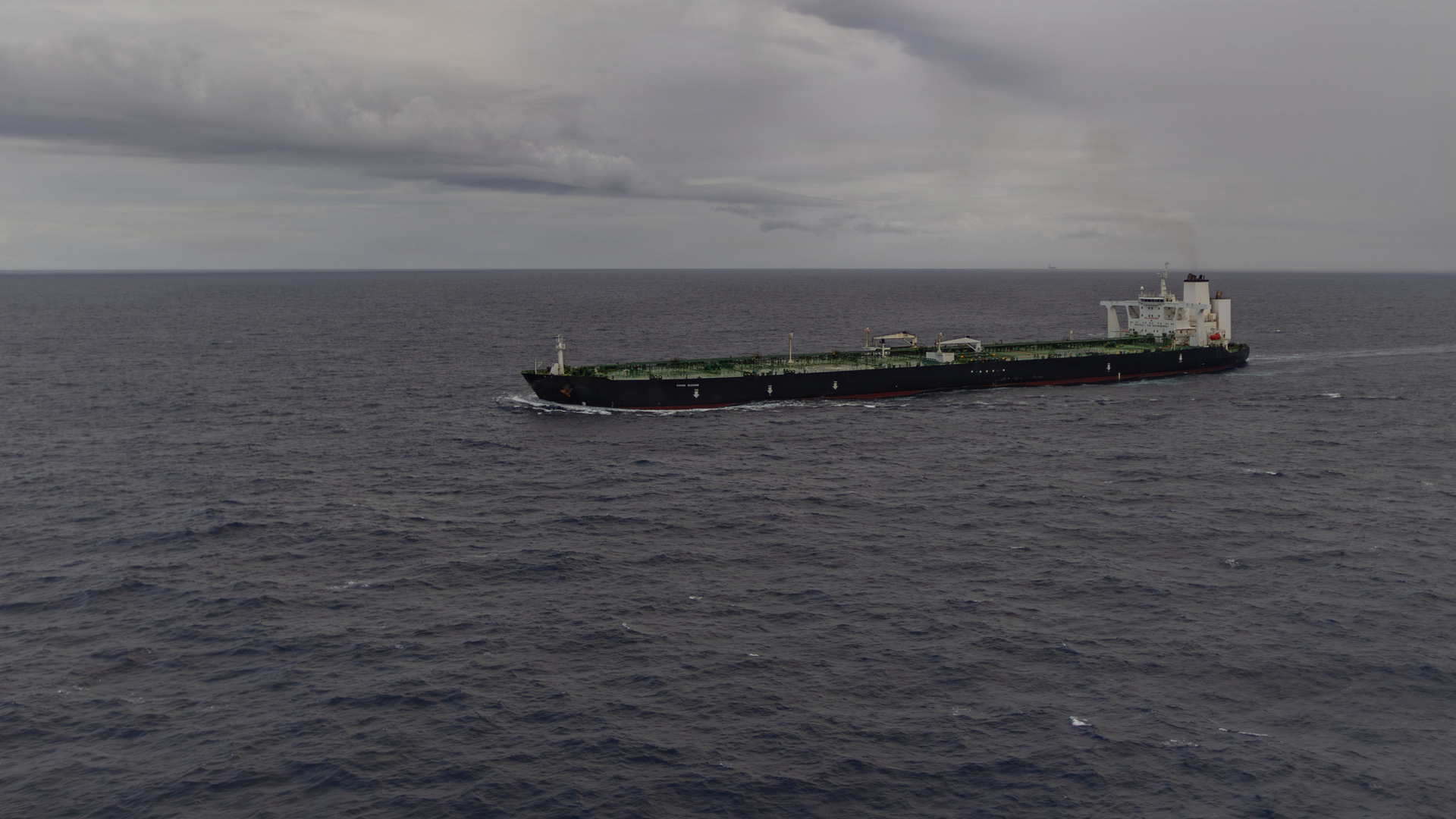 Strait of Hormuz Ship Attacks Hit Record, 5 Tankers Hit in 24 Hours