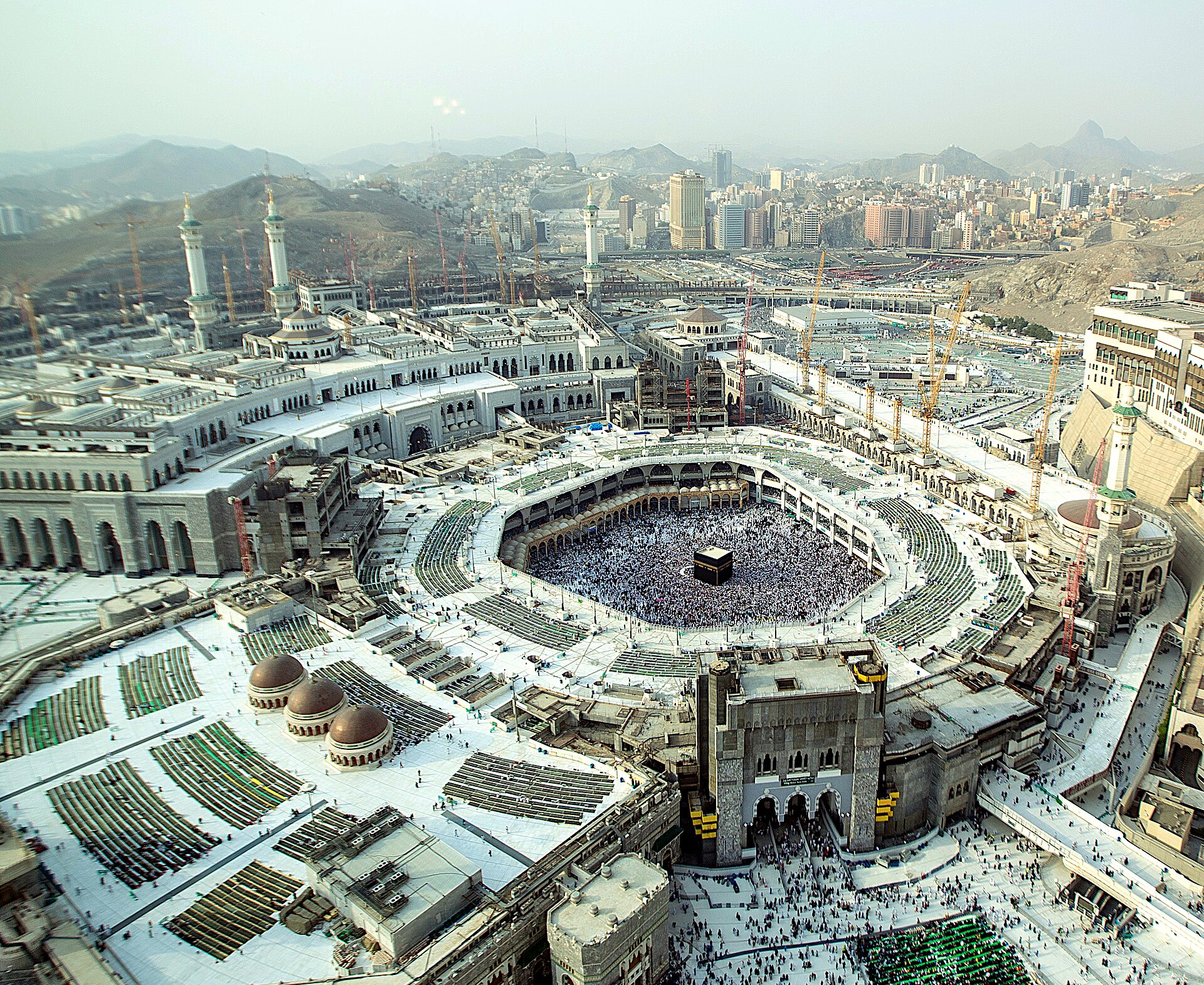 Holy Cities Targeted: 17 Dead, 333 Injured in Houthi Attacks