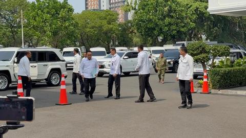 普拉博沃召集政治与安全统筹部长杜东进宫商讨森林火灾