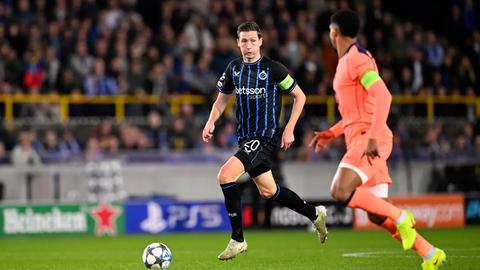 クルブ・ブルージュがランスを3-0で粉砕、レコはロッカールームで依然激怒