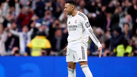 Real Madrid Bantai RB Leipzig 4-1, Sempurna di Liga Champions