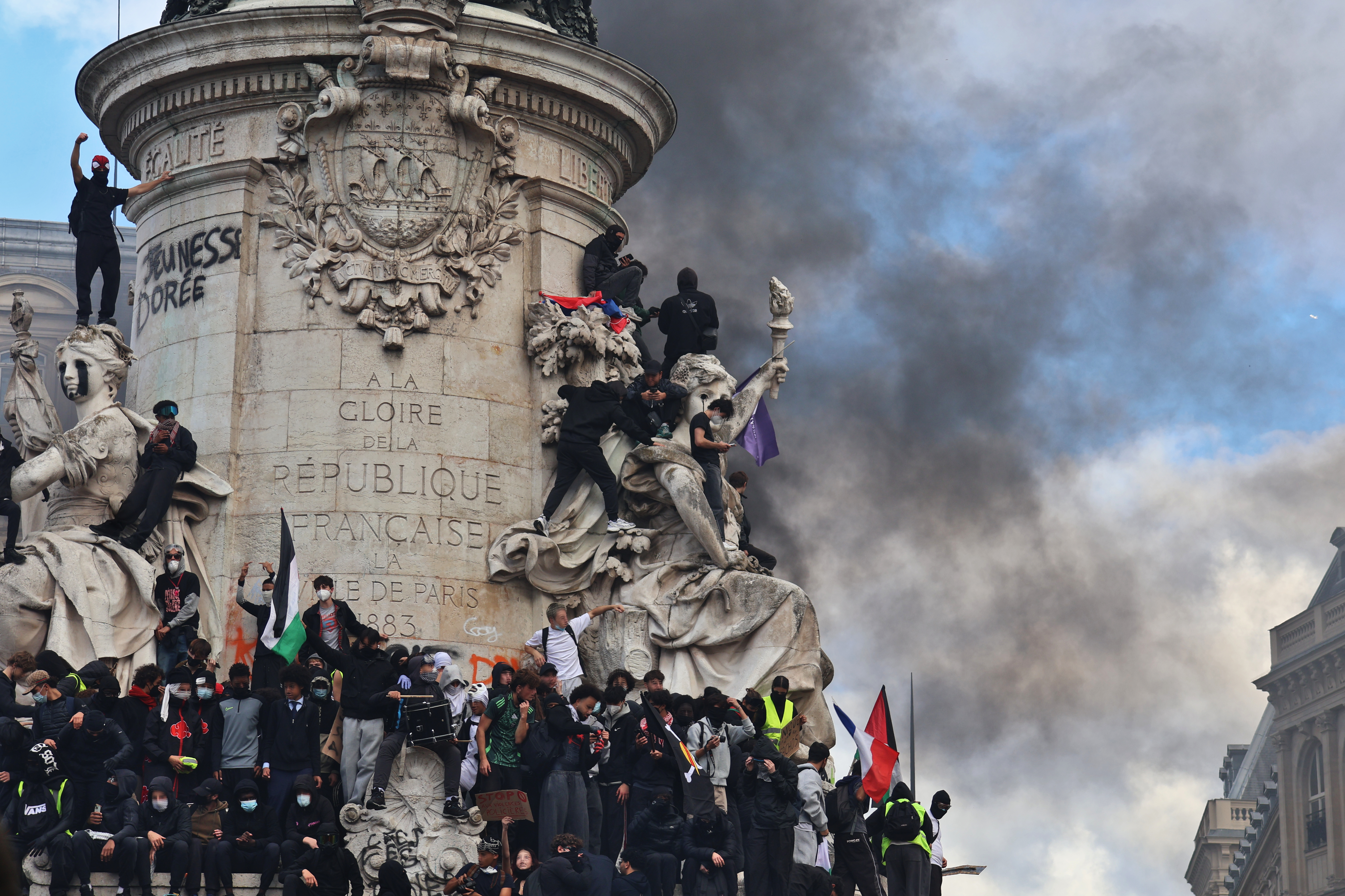 5,442 Indonesians in France Safe Amid European Protests, Kemlu Says