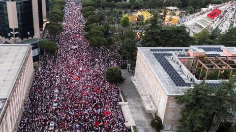 Albanian Student Protests Enter Fourth Day, PM Rama Refuses to Resign