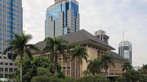 BI Tahan Suku Bunga 5,75%, Deposit Facility Naik ke 5%
