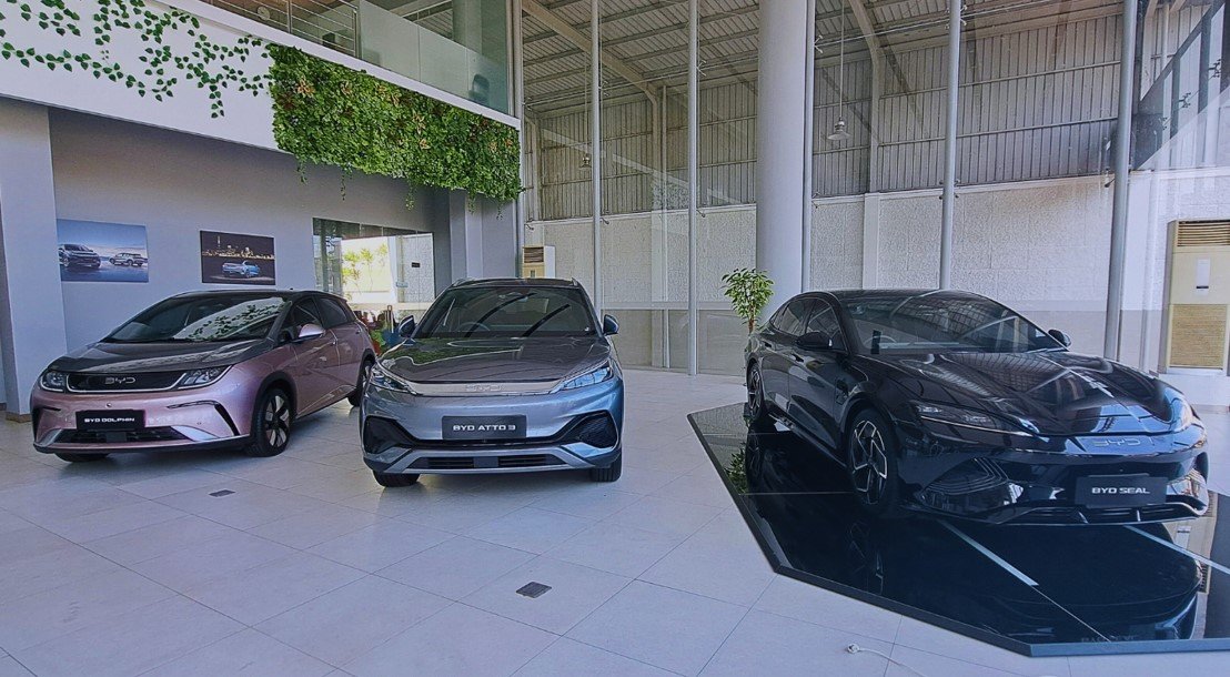Insentif Mobil Listrik Impor Dihentikan 2026, Fokus Produksi Lokal