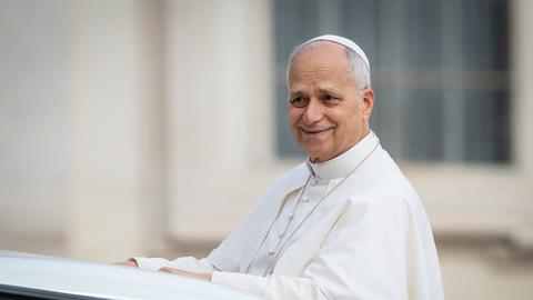 Paus Leo XIV Didiagnosis Kanker Paru usai Operasi di Roma