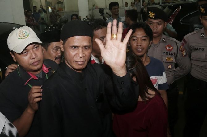 Pengacara Hercules Serahkan Rp800 Juta ke KPK