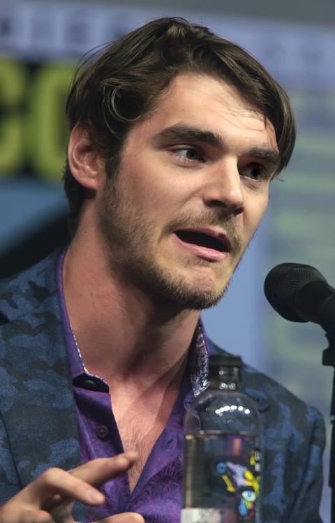 RJ Mitte, de 'Breaking Bad', morre aos 34 anos