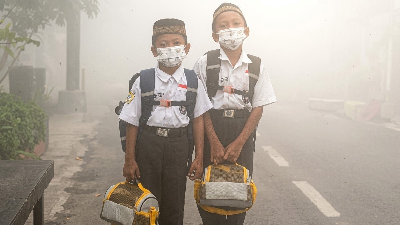 North Sumatra Schools Go Online Oct 16–21 as Haze Worsens