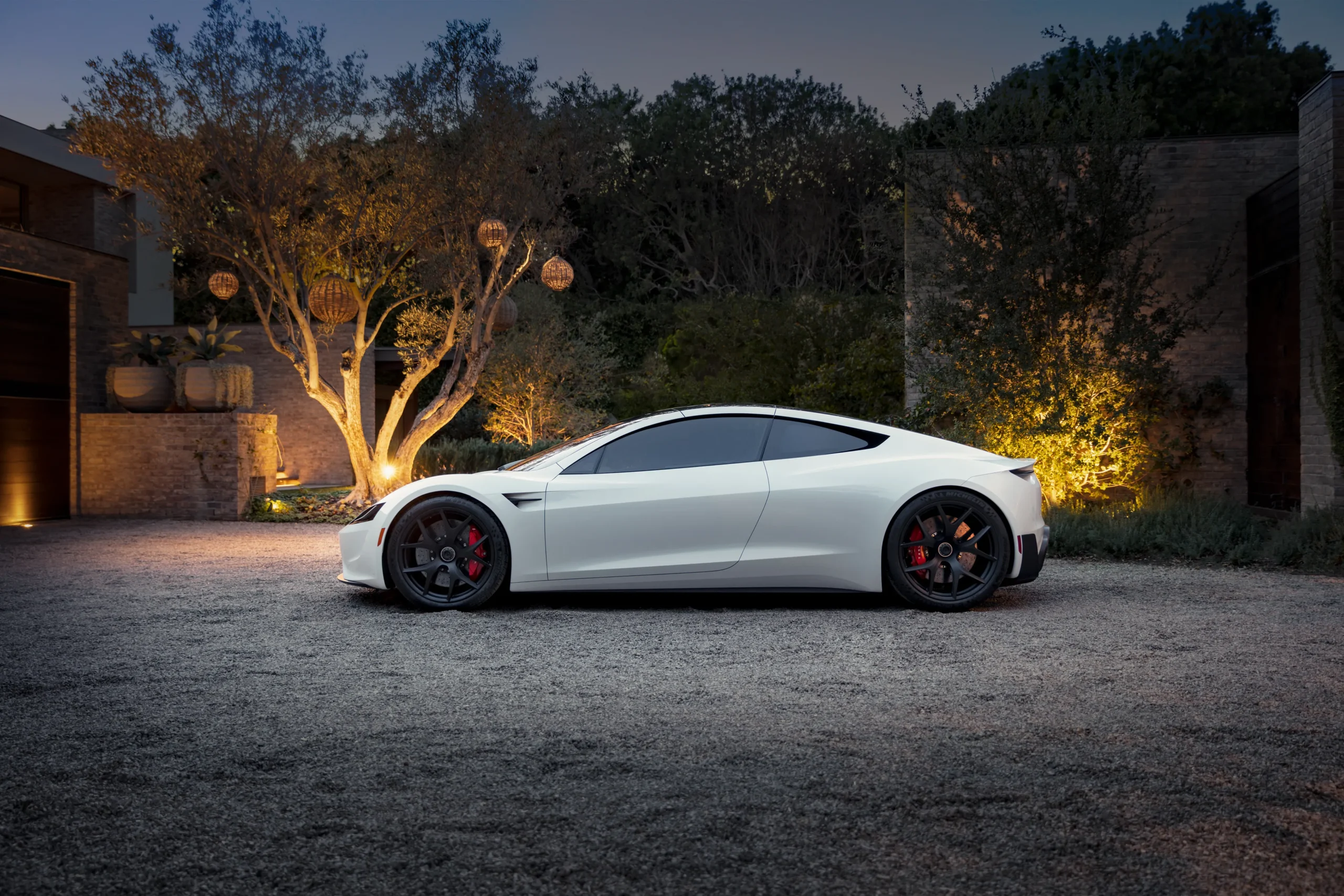 Tesla Ungkap Roadster Baru dengan Thruster SpaceX