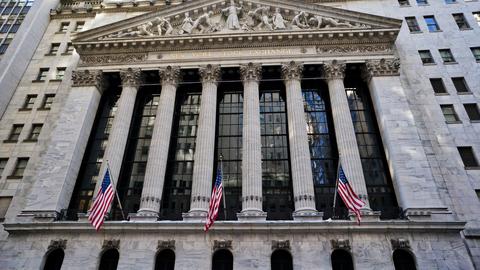 Wall Street bricht ein, Brent-Öl steigt auf US$113 pro Barrel